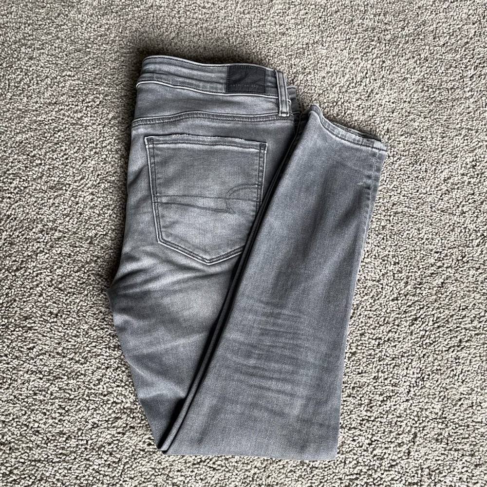 (#10) American eagle grey ripped jeans next level stretch